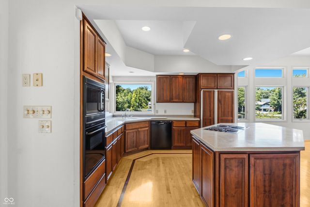 9622 W Shore Drive, Columbus, IN 47201