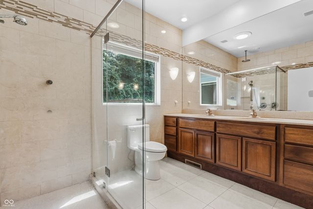 9622 W Shore Drive, Columbus, IN 47201