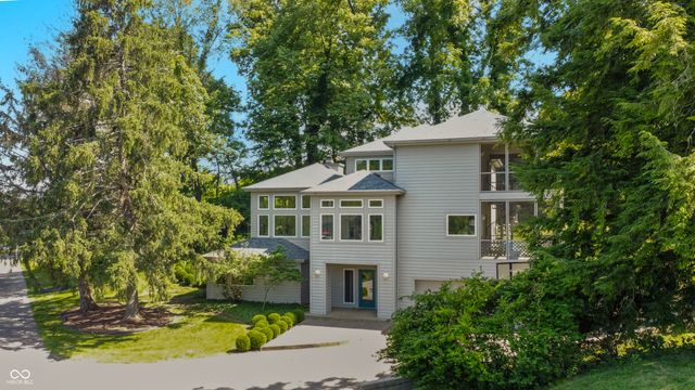 9622 W Shore Drive, Columbus, IN 47201