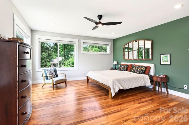 82 Frances Street, Asheville, NC 28806
