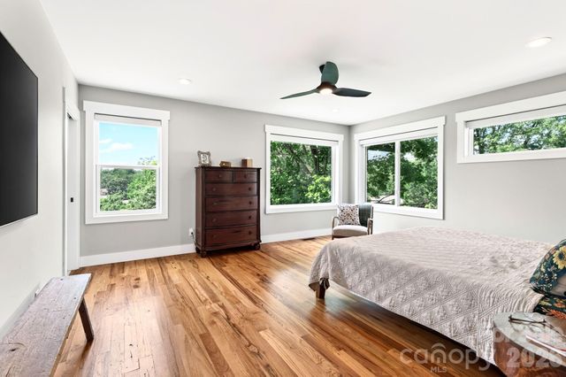 82 Frances Street, Asheville, NC 28806