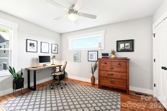 82 Frances Street, Asheville, NC 28806