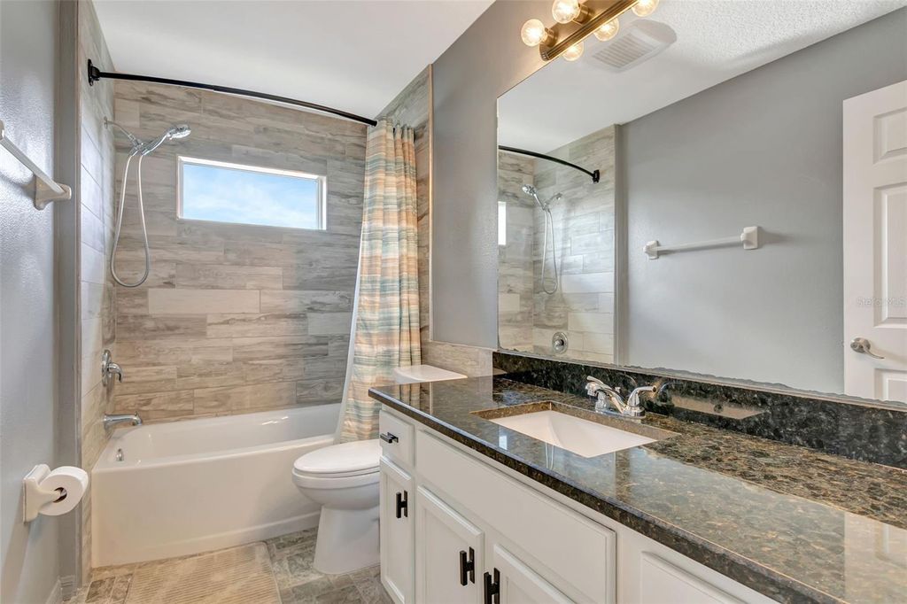 Image 38 of property listing at 3010 42ND AVENUE E, Bradenton, FL 34208