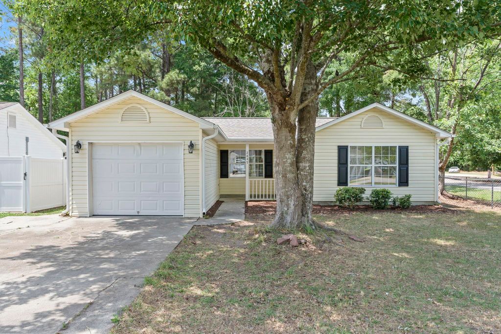 2847 Temperance Dr., Myrtle Beach, SC 29577