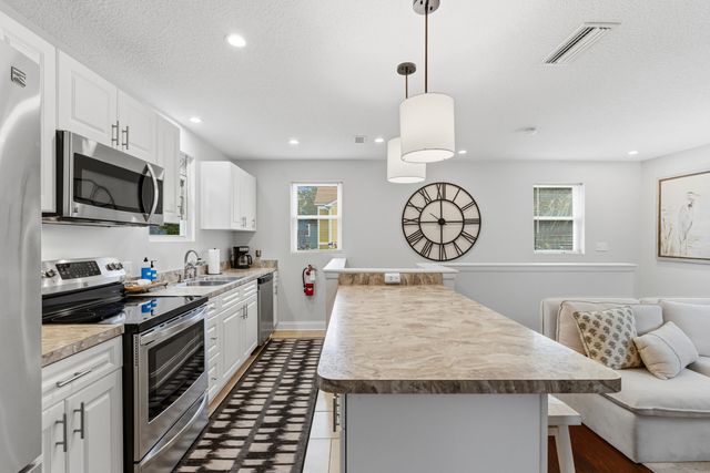 125 Moore St, St Augustine, FL 32084