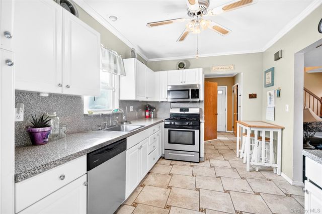 49 Cleveland Street, White Plains, NY 10606