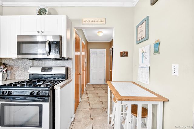 49 Cleveland Street, White Plains, NY 10606