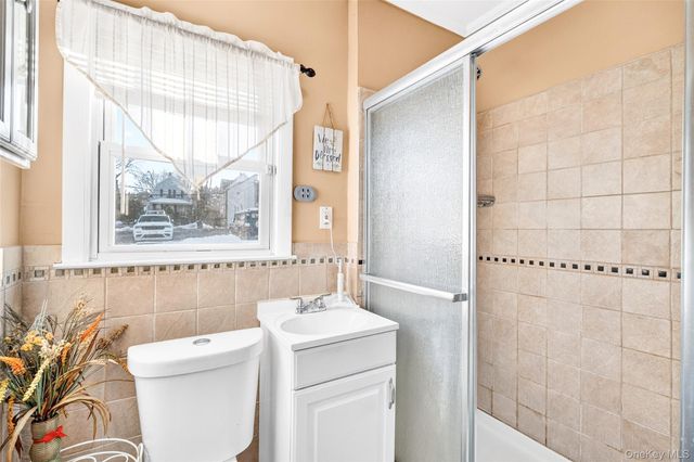 49 Cleveland Street, White Plains, NY 10606