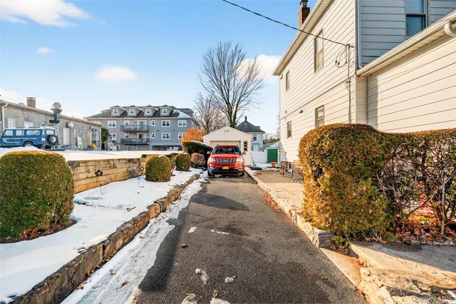 49 Cleveland Street, White Plains, NY 10606