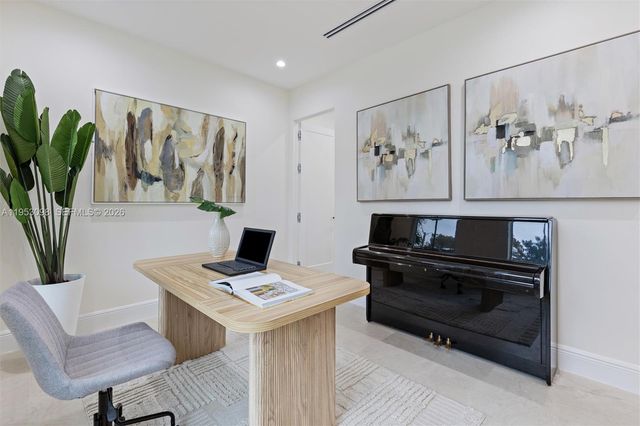 3495 SW 3rd avenue, Miami, FL 33145