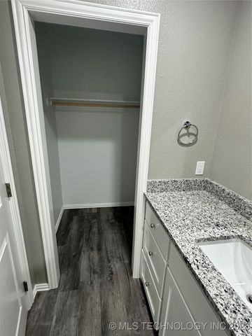 920 N 7th, Durant, OK 74701