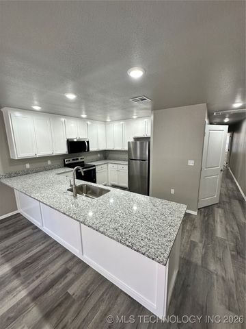 920 N 7th, Durant, OK 74701