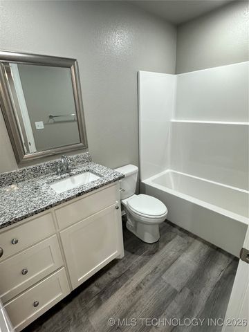 920 N 7th, Durant, OK 74701