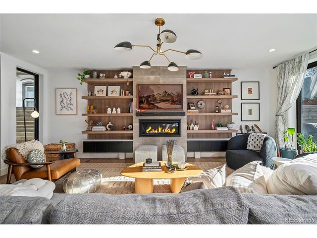 3753 N Franklin St, Denver, CO 80205