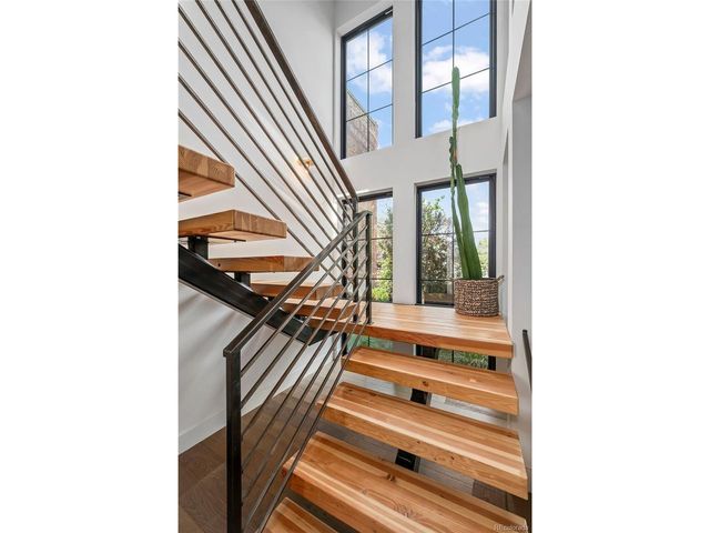 3753 N Franklin St, Denver, CO 80205