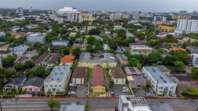 1345 SW 7th ST, Miami, FL 33135