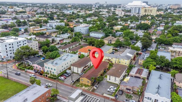 1345 SW 7th ST, Miami, FL 33135