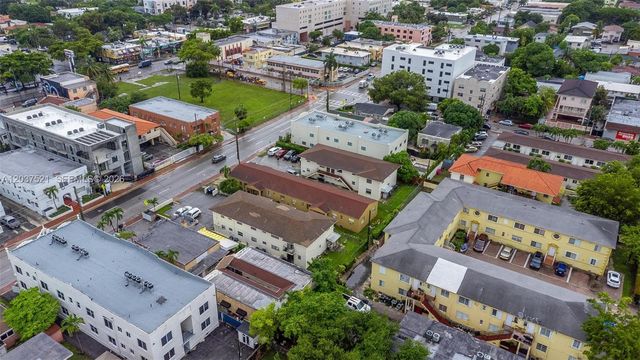 1345 SW 7th ST, Miami, FL 33135