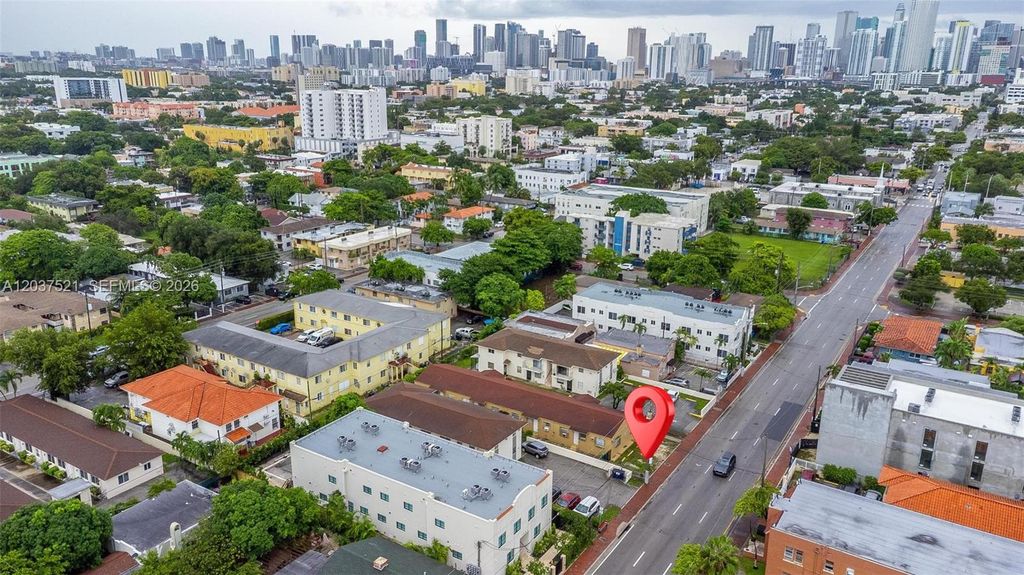 1345 SW 7th ST, Miami, FL 33135