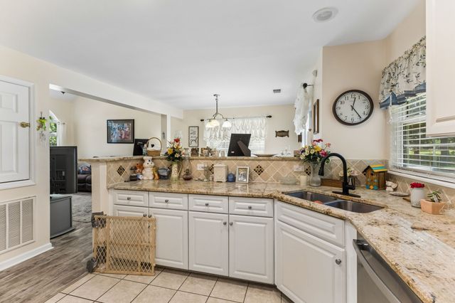 1001 Brookside Woods Blvd, Hermitage, TN 37076