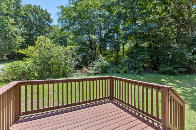 1001 Brookside Woods Blvd, Hermitage, TN 37076