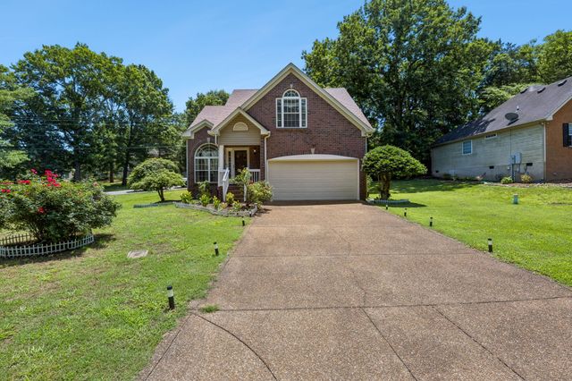 1001 Brookside Woods Blvd, Hermitage, TN 37076