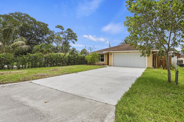 3422 State Street, Lake Worth, FL 33461