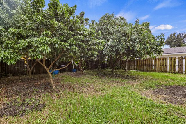 3422 State Street, Lake Worth, FL 33461