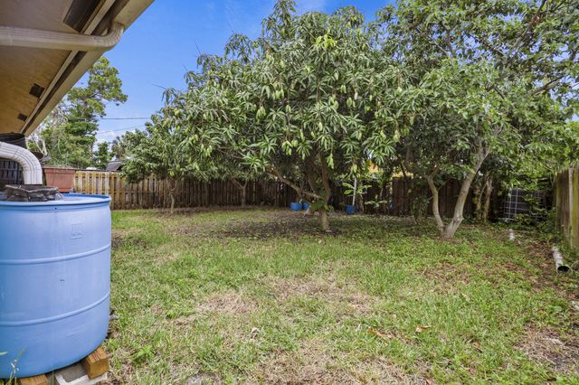 3422 State Street, Lake Worth, FL 33461