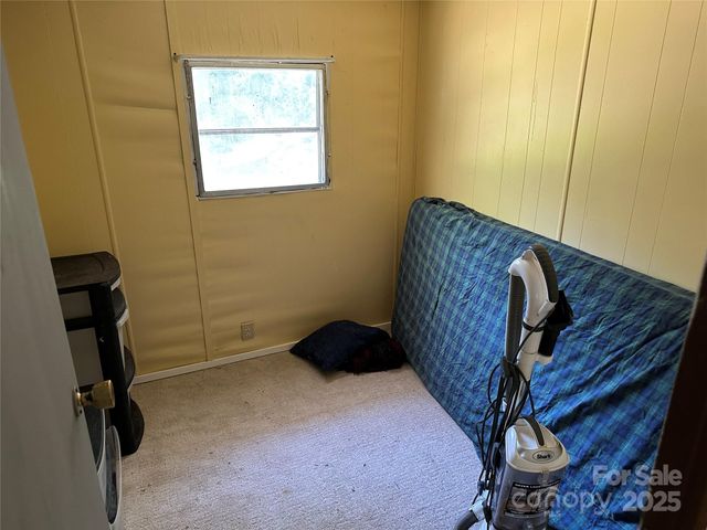 3036 Holly Hill Road, Hendersonville, NC 28792
