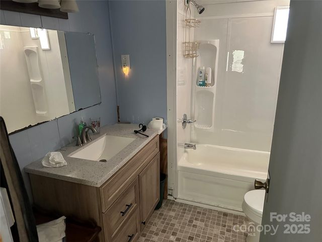 3036 Holly Hill Road, Hendersonville, NC 28792