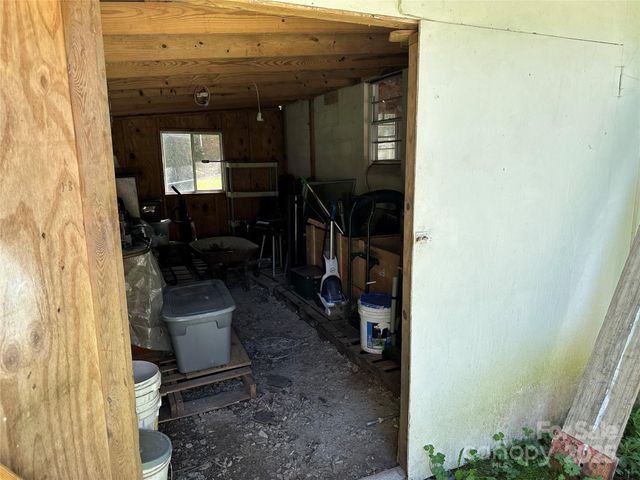 3036 Holly Hill Road, Hendersonville, NC 28792