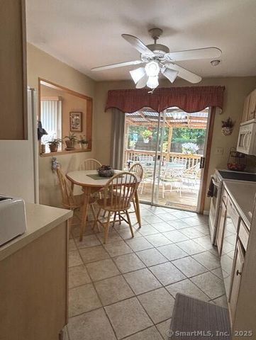 6 Ken Oaks Drive, Danbury, CT 06810