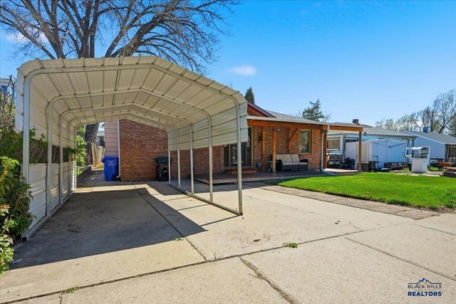 218 S CANYON RD, Rapid City, SD 57702