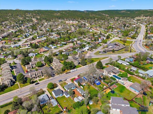 218 S CANYON RD, Rapid City, SD 57702