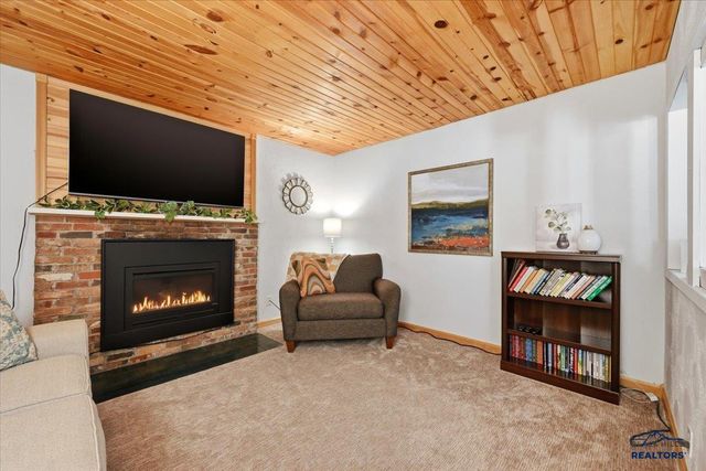218 S CANYON RD, Rapid City, SD 57702