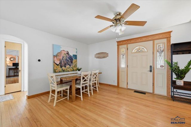 218 S CANYON RD, Rapid City, SD 57702