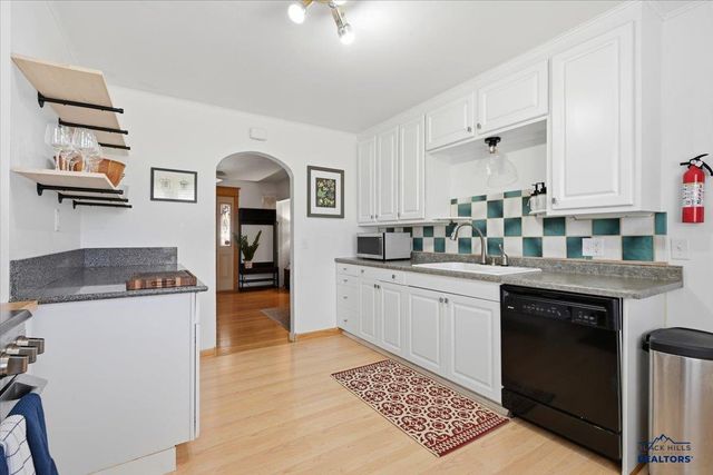 218 S CANYON RD, Rapid City, SD 57702