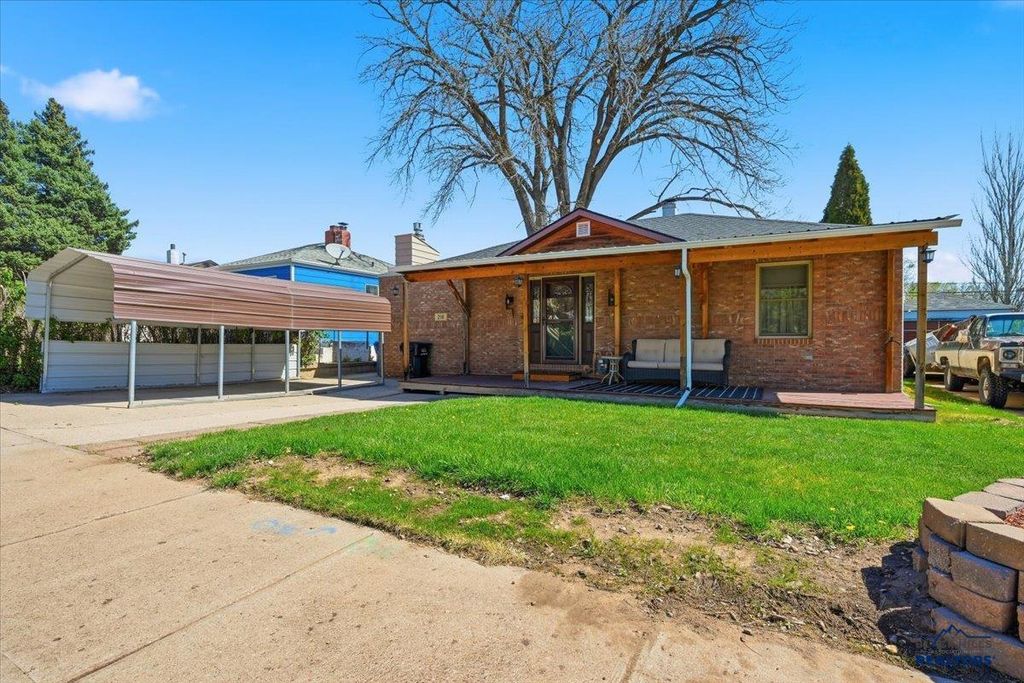 218 S CANYON RD, Rapid City, SD 57702