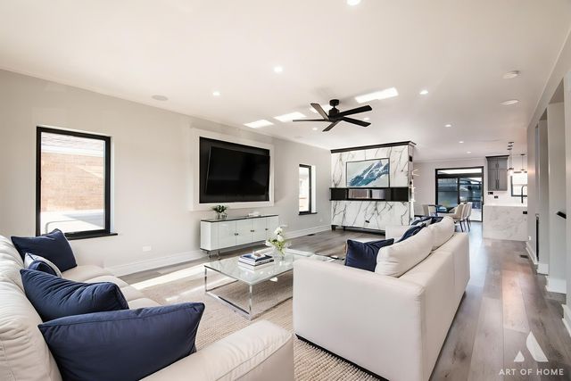 3710 W 113th Street, Chicago, IL 60655