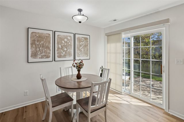 857 SE Lakeview Lane, Waukee, IA 50263