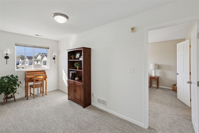 857 SE Lakeview Lane, Waukee, IA 50263