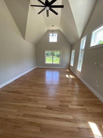 38 Sunset Lane, New Hampton, NY 10958