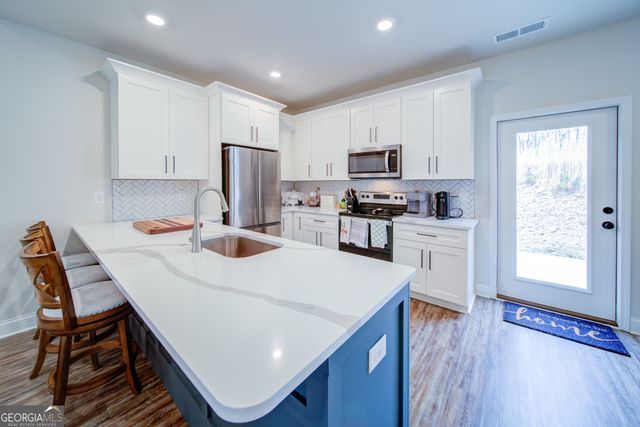 170 White Antelope Street, Waleska, GA 30183