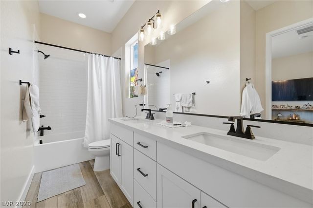 9255 Sandula Court, Las Vegas, NV 89139