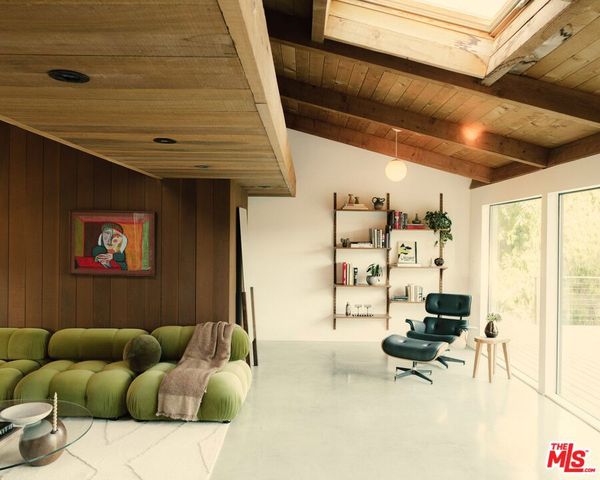 22910 Portage Circle Drive, Topanga, CA 90290