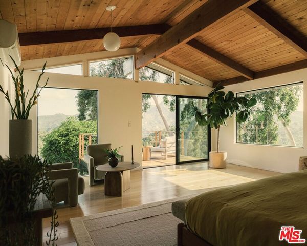 22910 Portage Circle Drive, Topanga, CA 90290