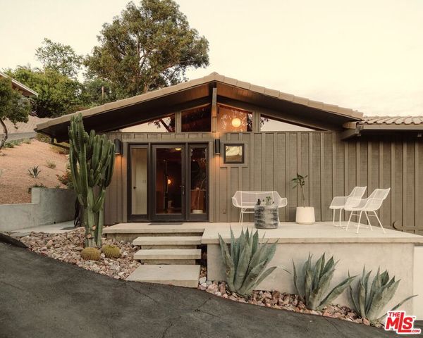 22910 Portage Circle Drive, Topanga, CA 90290