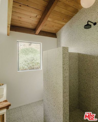 22910 Portage Circle Drive, Topanga, CA 90290