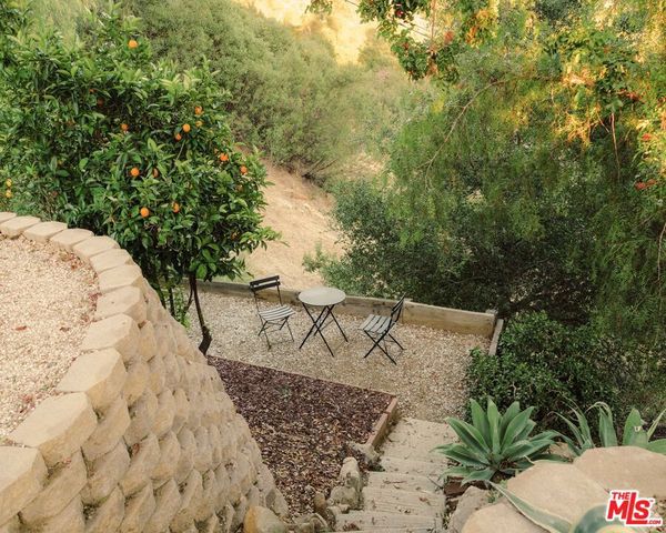 22910 Portage Circle Drive, Topanga, CA 90290